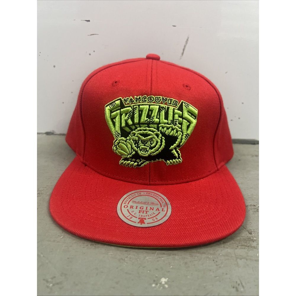 Grizzlies Mitchell & Ness Reverse Grinch HWC Snapback Hat Vancouver Red